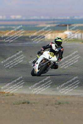 media/Aug-13-2023-CRA (Sun) [[1cfc37a6fb]]/Race 3 600 Superbike/Race/